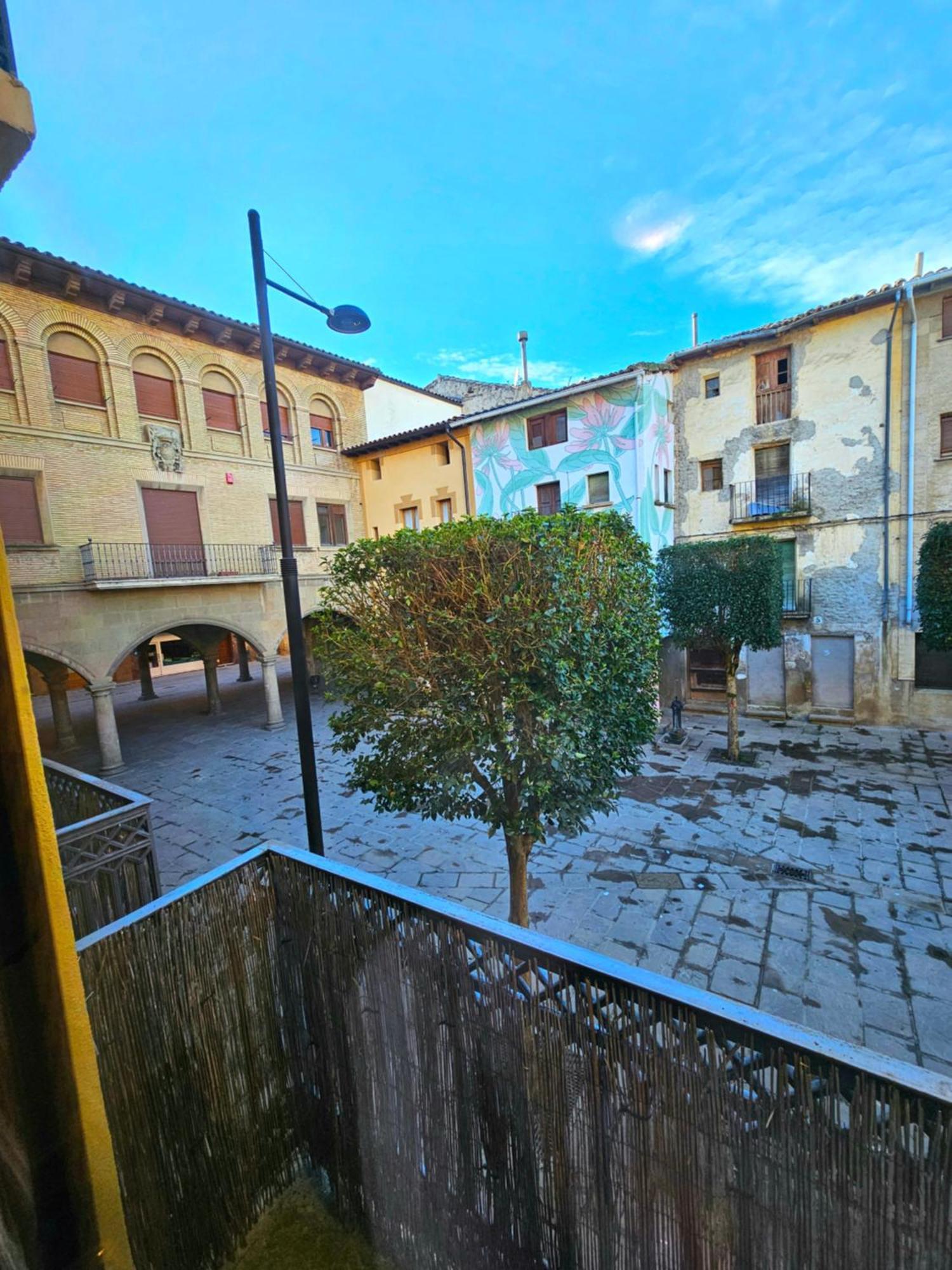Hostal Jp Y Estudios Sangüesa Buitenkant foto