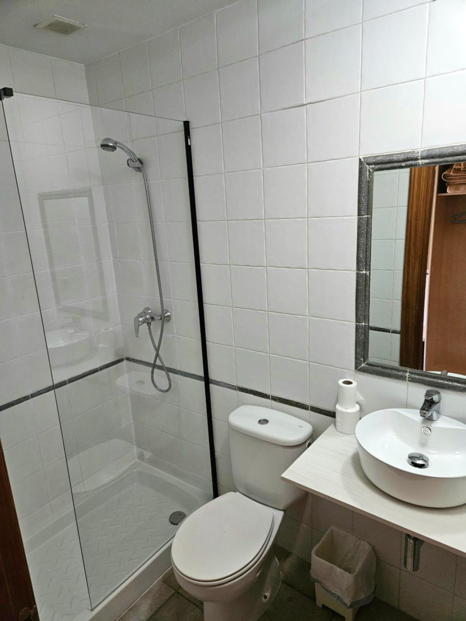 Hostal Jp Y Estudios Sangüesa Buitenkant foto